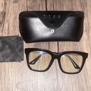 Blue Light Glasses in Black by Diff